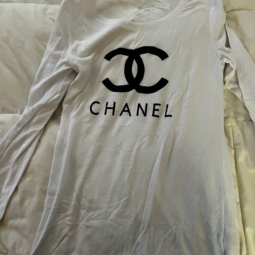 No Boundaries Cream Graphic Long Sleeve Tee